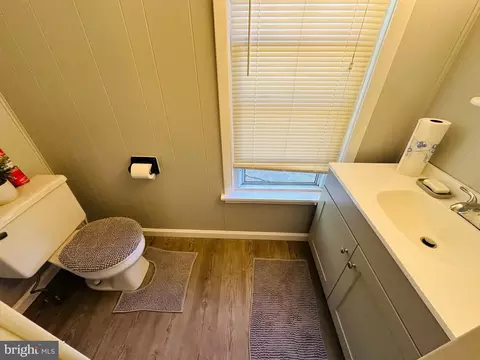 Bath - 19 Indian Spring Rd, Clementon, NJ 08021 photo 1 of 1