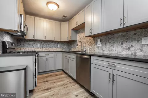 418 Tavistock, Cherry Hill, NJ 08034