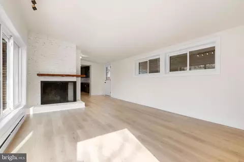 Living - 1000 Wayne Rd, Haddonfield, NJ 08033 photo 2 of 3