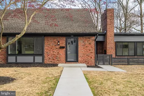 Exterior - 1000 Wayne Rd, Haddonfield, NJ 08033 photo 2 of 12