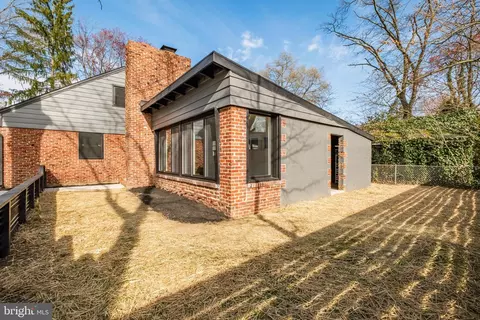 Exterior - 1000 Wayne Rd, Haddonfield, NJ 08033 photo 9 of 12