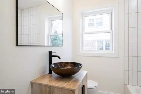 Bath - 1000 Wayne Rd, Haddonfield, NJ 08033 photo 1 of 8