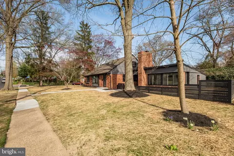 Exterior - 1000 Wayne Rd, Haddonfield, NJ 08033 photo 3 of 12