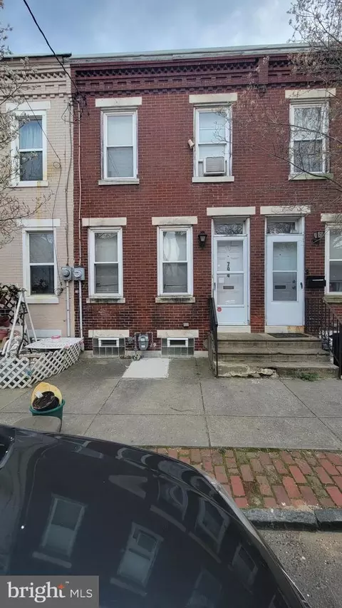 794 Line St, Camden, NJ 08103