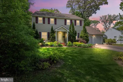 38 Strathmore Dr, Cherry Hill, NJ 08003