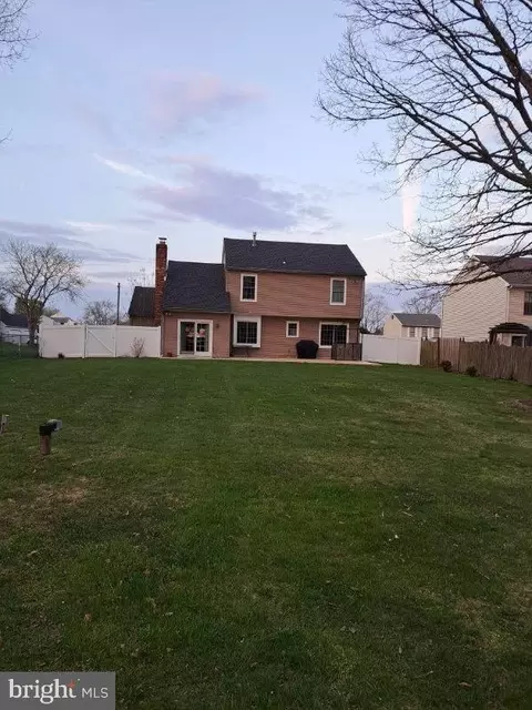 Exterior - 27 Covington Dr, Sicklerville, NJ 08081 photo 4 of 5