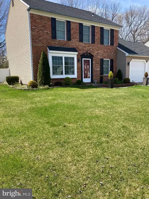 Exterior - 27 Covington Dr, Sicklerville, NJ 08081 photo 2 of 5