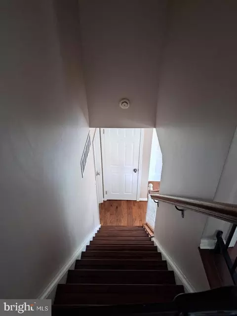 Entry Way - 27 Covington Dr, Sicklerville, NJ 08081 photo 3 of 3
