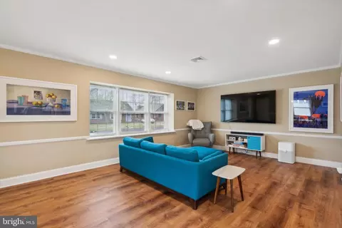 Living - 1009 Wayne Rd, Haddonfield, NJ 08033 photo 2 of 3
