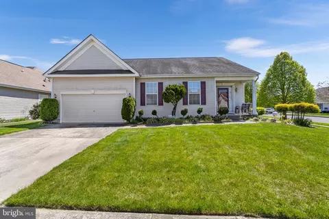 6 Shelly St, Sicklerville, NJ 08081
