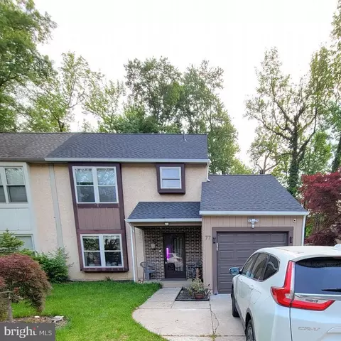 77 Peregrine Dr, Voorhees, NJ 08043