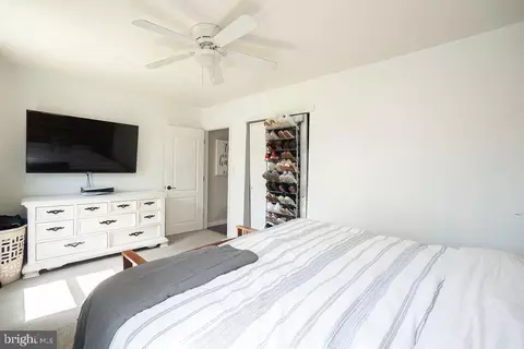 Bedroom - 44 E 4th Ave, Pine Hill, NJ 08021 photo 4 of 8