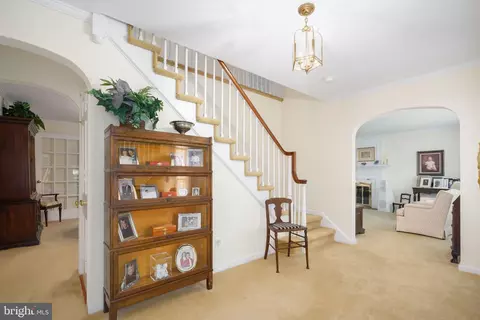 Entry Way - 624 Warwick Rd, Haddonfield, NJ 08033 photo 1 of 3