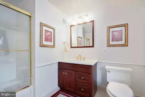 Bath - 624 Warwick Rd, Haddonfield, NJ 08033 photo 3 of 6