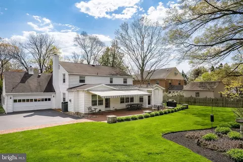 Exterior - 624 Warwick Rd, Haddonfield, NJ 08033 photo 7 of 10