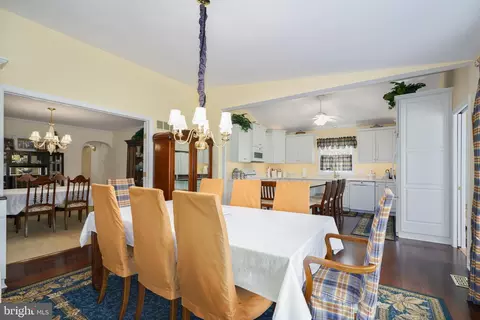 Dining - 624 Warwick Rd, Haddonfield, NJ 08033 photo 3 of 6