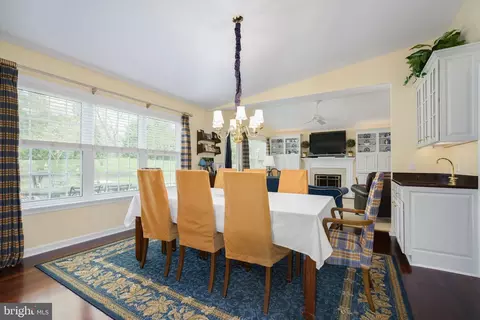 Dining - 624 Warwick Rd, Haddonfield, NJ 08033 photo 2 of 6