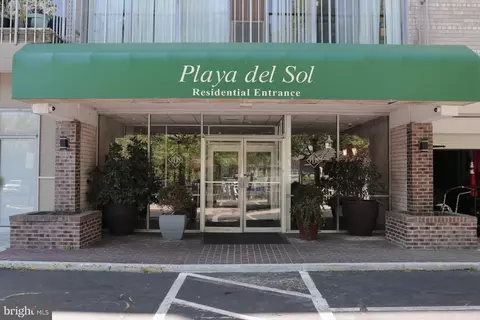 408 Playa Del Sol, Cherry Hill, NJ 08002