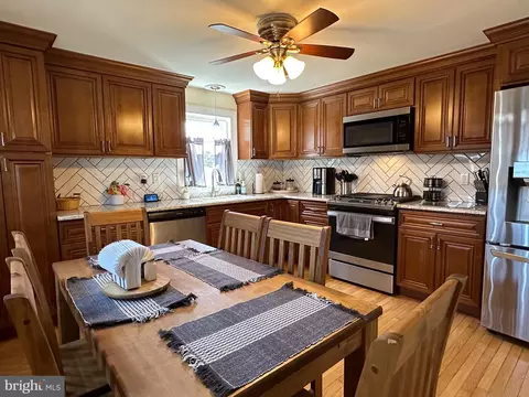 Kitchen - 648 Burt Rd, Runnemede, NJ 08078 photo 2 of 6