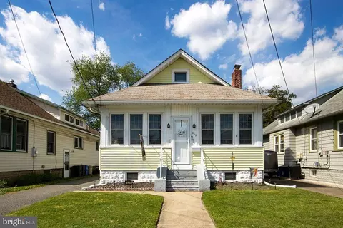 829 Mercer St, Gloucester City, NJ 08030