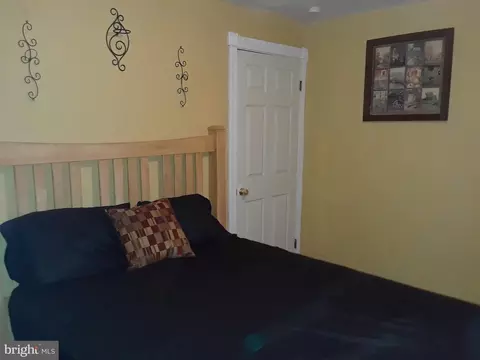 Bedroom - 108 Stone Rd, Laurel Springs, NJ 08021 photo 8 of 9