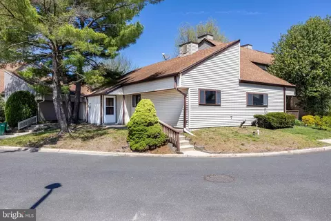 34 Chiswick Dr, Lindenwold, NJ 08021