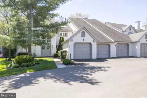 327 Chanticleer, Cherry Hill, NJ 08003
