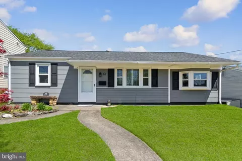 29 Summit Ave, Bellmawr, NJ 08031