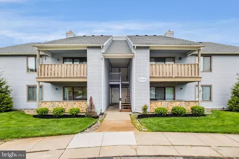 1705 The Woods, Cherry Hill, NJ 08003