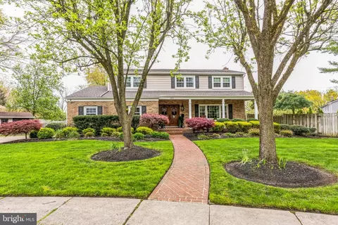 402 Echo Pl, Cherry Hill, NJ 08003