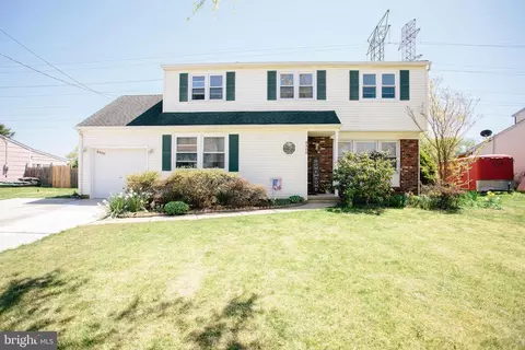 8400 Wyndam Rd, Pennsauken, NJ 08109