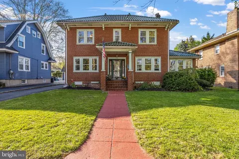 6553 Collins Ave, Pennsauken, NJ 08109