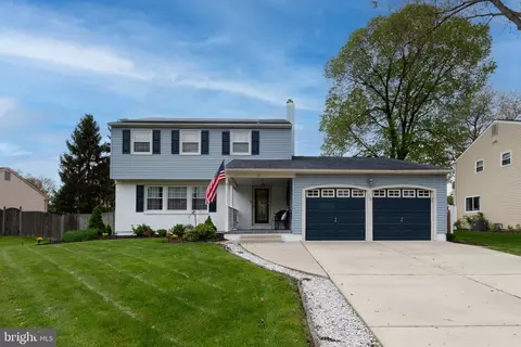 26 Niamoa Dr, Cherry Hill, NJ 08003