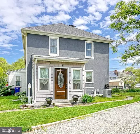 118 Pershing Rd, Brooklawn, NJ 08030