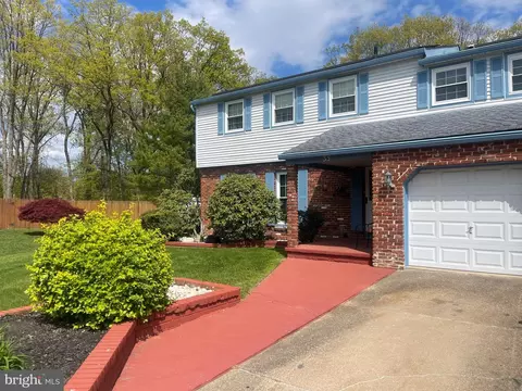 35 Jefferson Dr, Clementon, NJ 08021