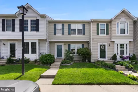 35 Pinehurst Ct, Blackwood, NJ 08012