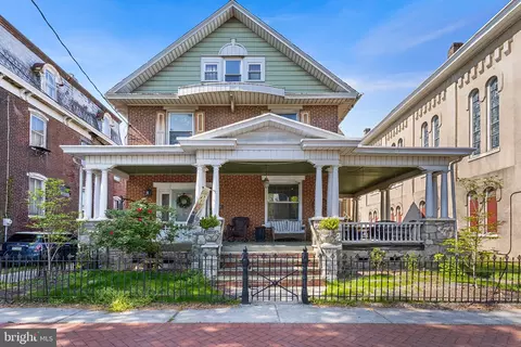 222 Monmouth St, Gloucester City, NJ 08030