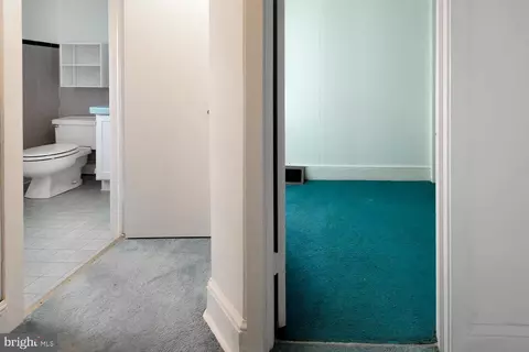 Entry Way - 552 Spring Rd, Hammonton, NJ 08037 photo 1 of 2