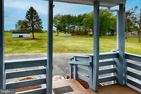 Exterior - 552 Spring Rd, Hammonton, NJ 08037 photo 6 of 8