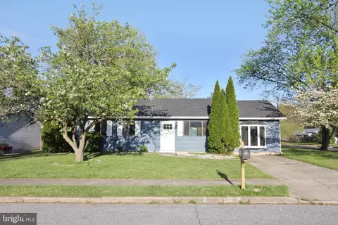 1700 Briarwood Dr, Blackwood, NJ 08012