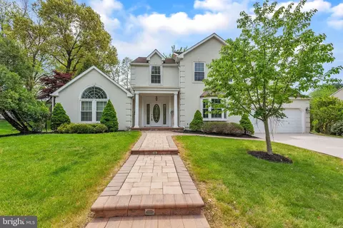37 Radcliffe Dr, Voorhees, NJ 08043