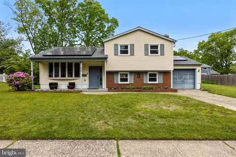 335 Cleveland Ave, West Berlin, NJ 08091