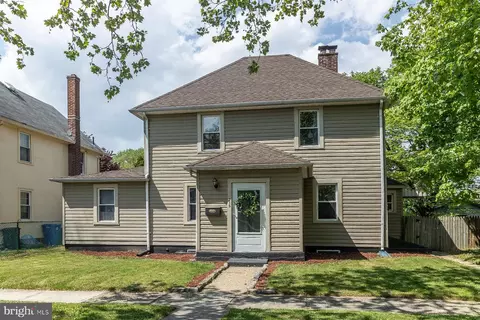215 New Jersey Rd, Brooklawn, NJ 08030