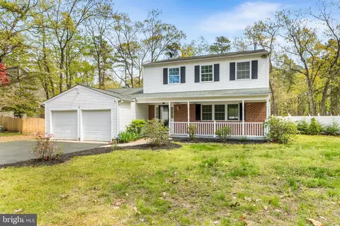6 Woodhurst Dr, Voorhees, NJ 08043