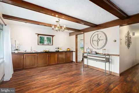 Entry Way - 1236 Wayne Rd, Haddonfield, NJ 08033 photo 1 of 5