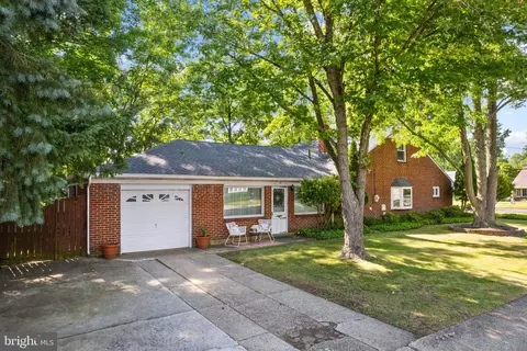 Exterior - 1236 Wayne Rd, Haddonfield, NJ 08033 photo 7 of 9