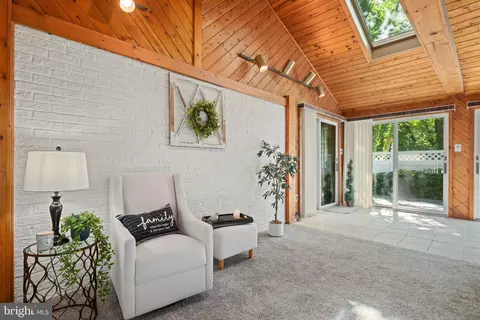 Entry Way - 1236 Wayne Rd, Haddonfield, NJ 08033 photo 5 of 5