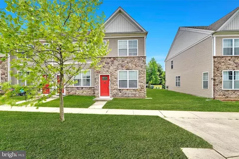 Exterior - 31 Rowand Way E, Clementon, NJ 08021 photo 2 of 2