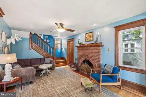 18 E Haddon Ave, Oaklyn, NJ 08107
