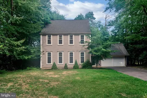4 Oxford Ct, Voorhees, NJ 08043